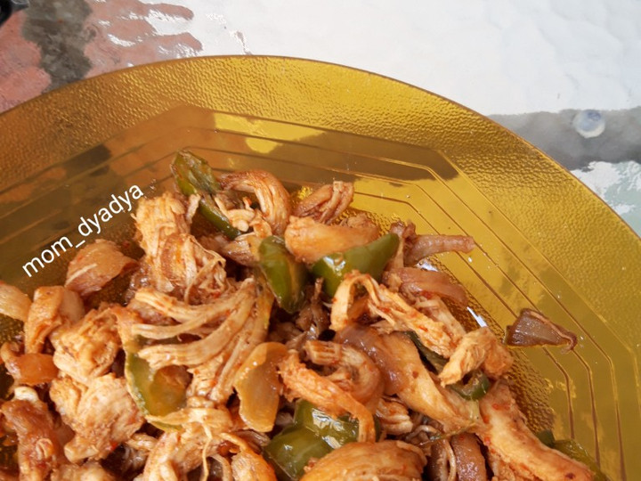 Cara Gampang Membuat Ayam Suwir Pedas Manis yang Bikin Ngiler