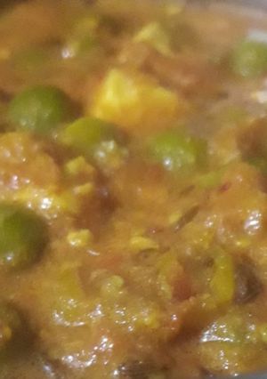 मटर पनीर (matar paneer recipe in Hindi) रेसिपी मुख्य फोटो