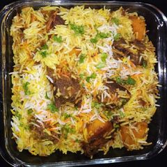 A picture of Spicy beef biryani.