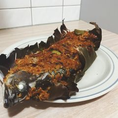 A picture of Barramundi in Banana leaf.
