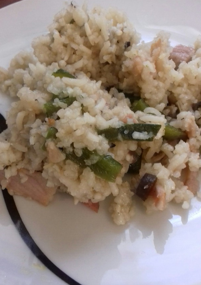 Una foto de Arroz blanco con poblano