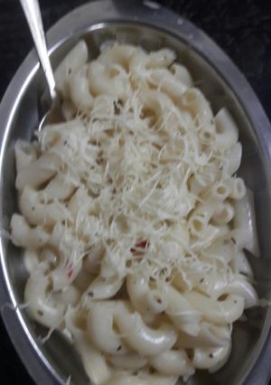 સ્વીટ પાસ્તા (Sweet Pasta Recipe In Gujarati) રેસીપી મુખ્ય ફોટો