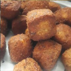 A picture of Chicken nuggets.