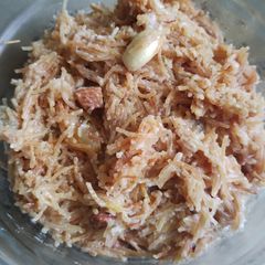 A picture of Seviya halwa.