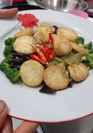 Foto resep Cah brokoli, silk tofu, jamur kuping