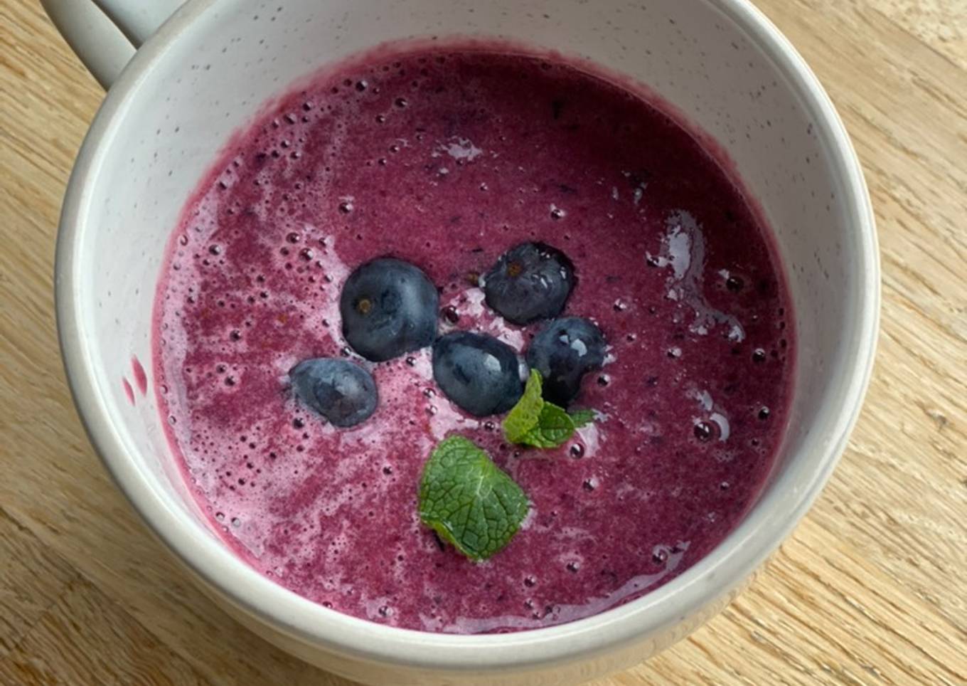 Beetroot, blueberry and banana smoothie 🌿