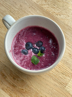 A picture of Beetroot, blueberry and banana smoothie 🌿.