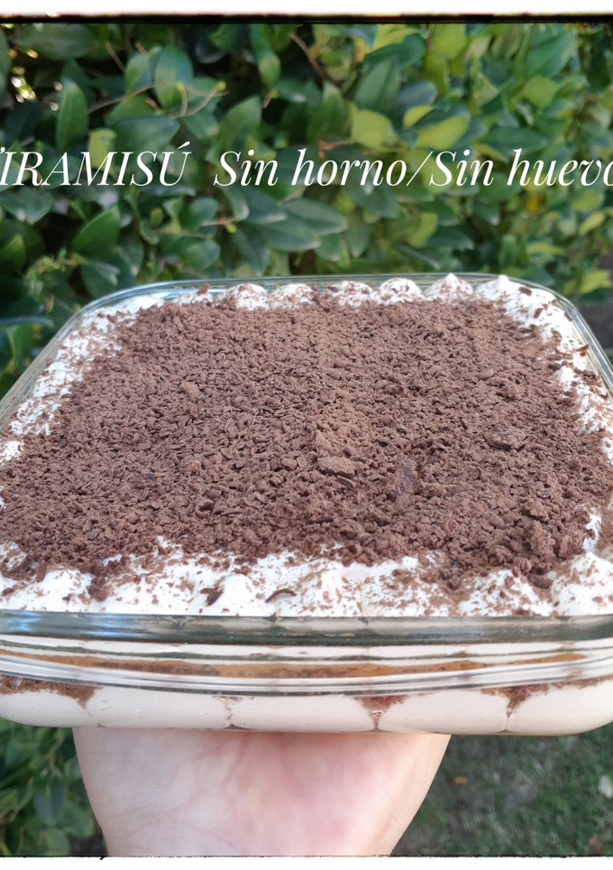Una foto de Tiramisú (sin horno y sin huevo)