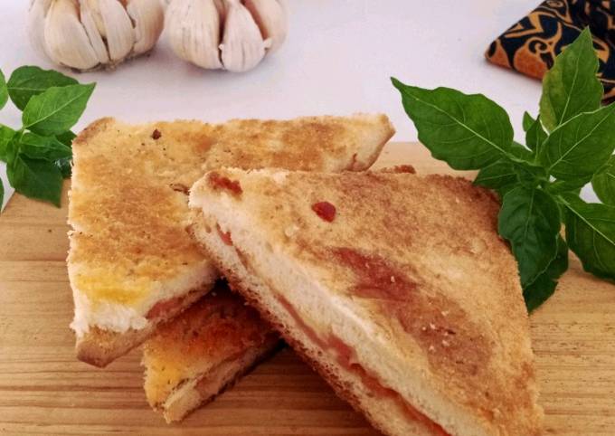 Langkah Mudah untuk Menyiapkan Bolognese Sandwich Anti Gagal