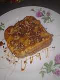 Pan francés con compota de manzana canela