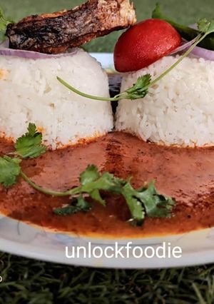 A picture of Rohu Fish Curry.