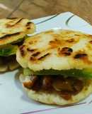 Arepas con harina de maíz blanco