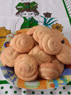 Una foto de Galletas de almendra y canela