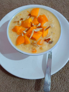 मैंगो राइस खीर (Mango rice kheer) रेसिपी मुख्य फोटो