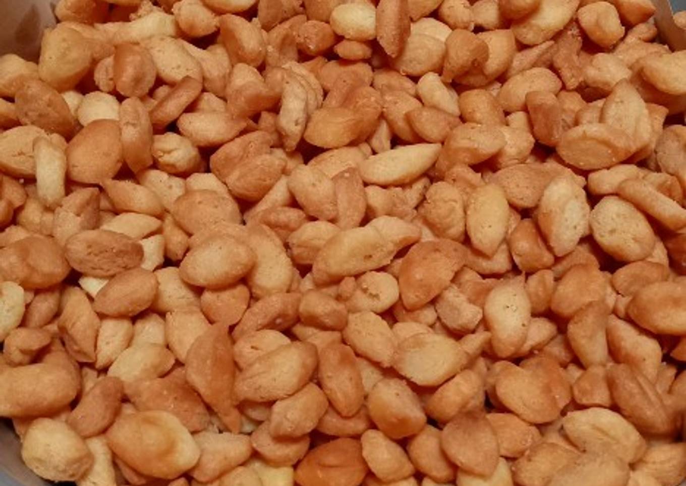 Kue biji Ketapang no telur