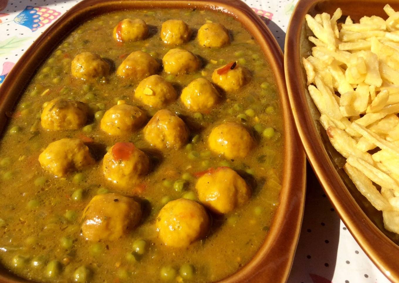 Albóndigas de pollo en amarillo 🥄