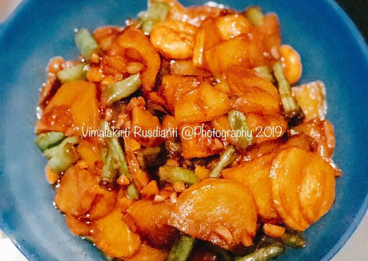 Langkah Mudah untuk Menyiapkan Kentang kecap buncis udang Anti Gagal