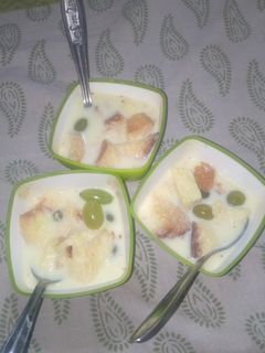 ब्रेड कस्टर्ड(bread Custard recipe in hindi) रेसिपी मुख्य फोटो