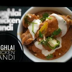 A picture of Mughlai Chicken Handi.