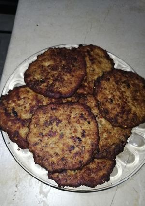 A picture of Chicken Chapli Kabab.