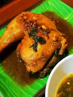 รูปของ ไก่ต้มสามรสกับน้ำจิ้มแซ่บ ฮาลาล