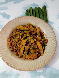 A picture of Broad Bean Seed sabzi.