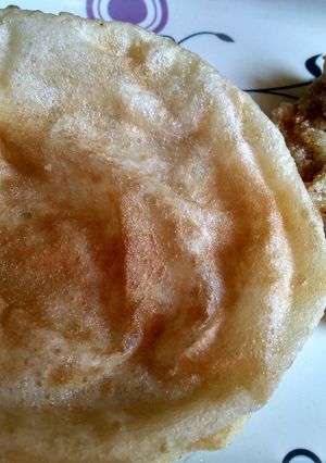 A picture of Halwa puri.