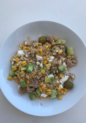 Foto principal de Ensalada de arroz integral facilísima