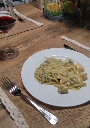 Фото Паста с брокколи и куриной грудкой.