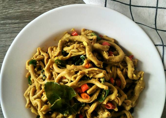 Bagaimana Menyiapkan Oseng Rica Usus Kemangi, Bikin Ngiler