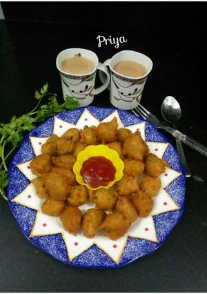 A picture of Semolina Pakode.
