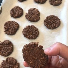 A picture of Oatmeal banana cookies.