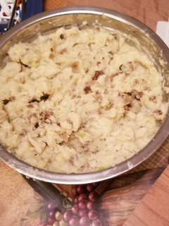 A picture of Garlic Red-Skinned Mashed Potatoes.