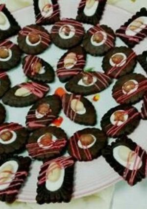 عکسی از دستور شیرینی استرینگ بادام زمینی و فندق آتنا