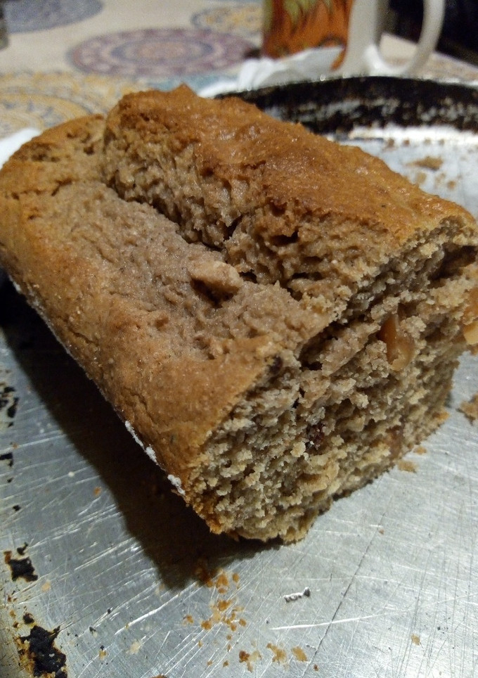 Una foto de Budín de harina integral, harina de arroz, azúcar mascabo banana y frutos secos