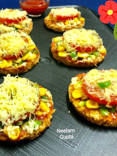 A picture of Mini Bread Pizza Bites.