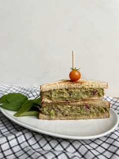Una foto de Sandwich de atún saludable