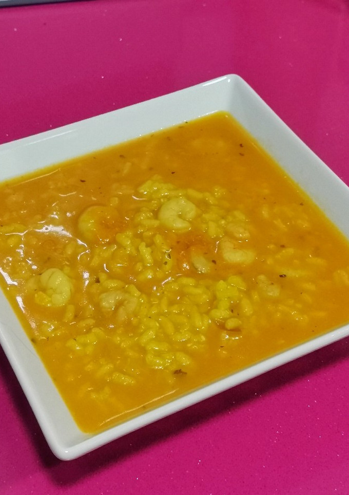 Una foto de Arroz caldoso con gambas