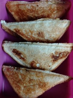 આલુ મટર સેન્ડવીચ (Alu Mutter sandwich Recipe in Gujarati) રેસીપી મુખ્ય ફોટો
