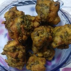 A picture of Gobhi ke pakore.