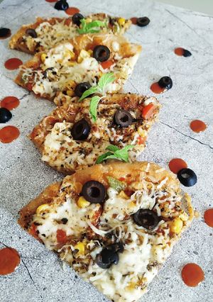 આટા તવા પીઝા રેસીપી મુખ્ય ફોટો