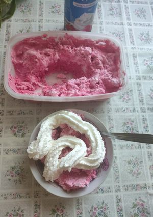 2001. Házi eper és málna jégkrém 😋 recept fotója