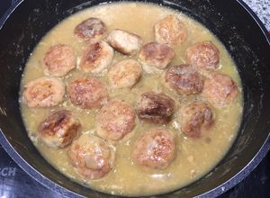 Foto principal de Albóndigas en salsa rubia