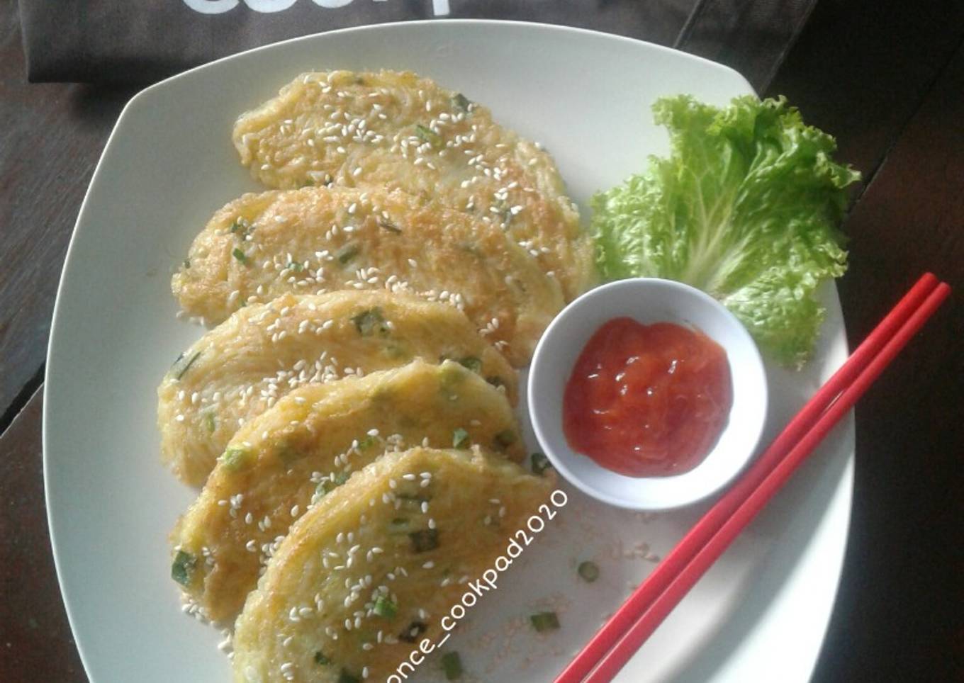 Korean Egg Dumpling
