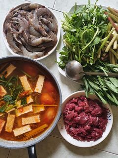 Hình của món Lẩu Thái.