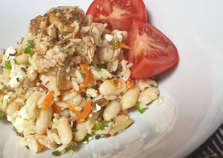 Ensalada de arroz salvaje con alubias blancas