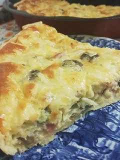 Una foto de Quiche carbonara 🥓🧀🍄