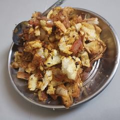 A picture of Bread poha.