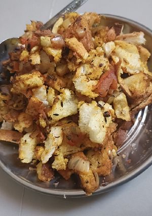 A picture of Bread poha.