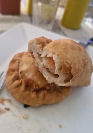 Una foto de Empanadas de Camarón Queso